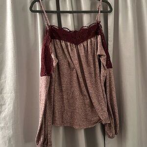 Daytrip Long Sleeve Cold Shoulder Size M